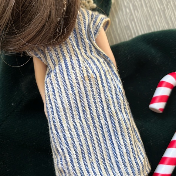 American Girl Molly Christmas - Picture 3 of 6